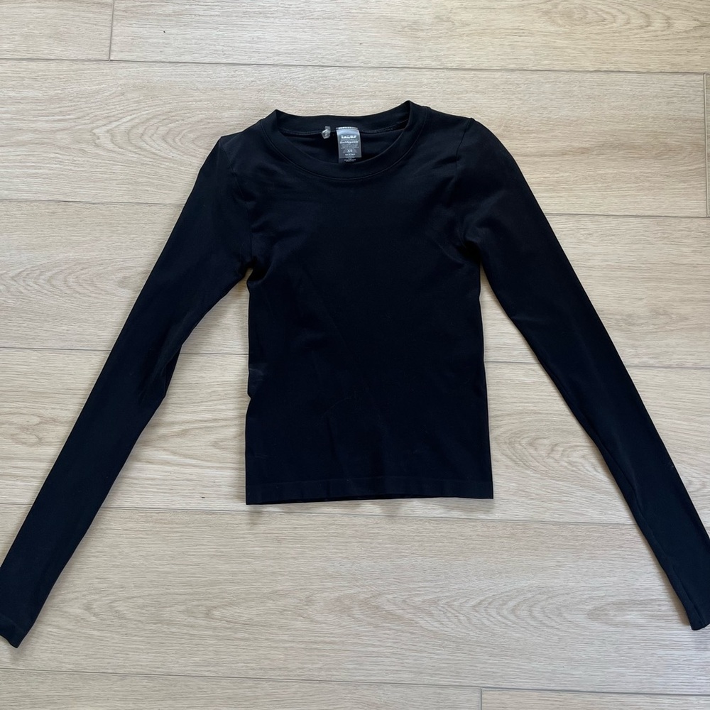 Aritzia Sinch Seamless Longsleeve